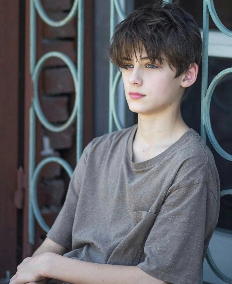 Hình ảnh trai đẹp 14 tuổi