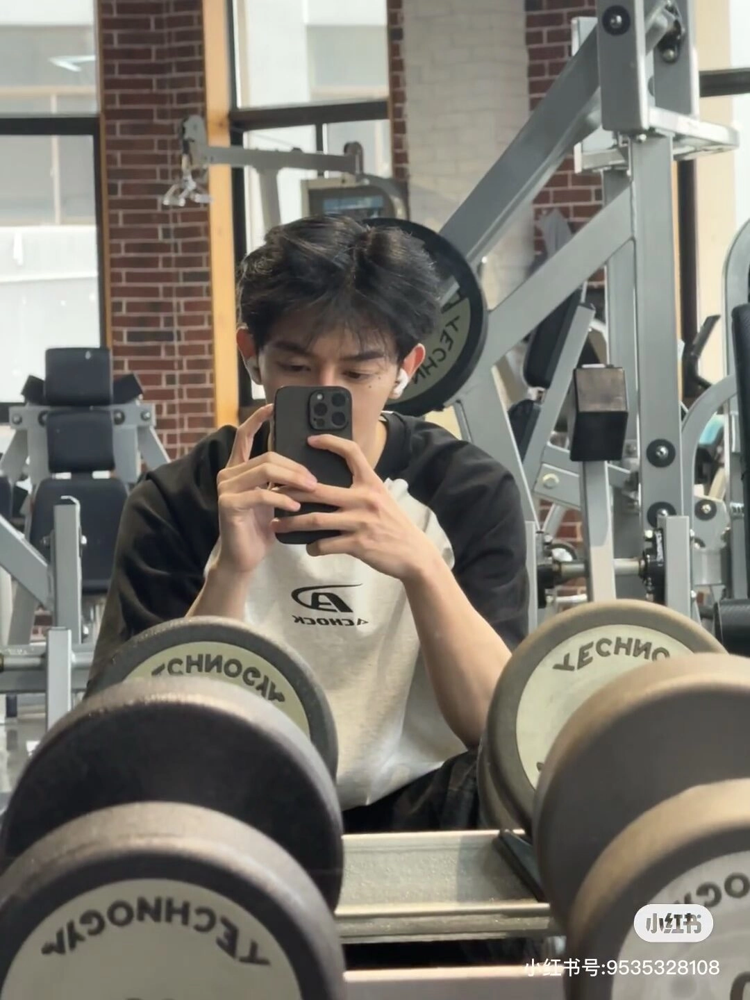 ảnh trai đẹp 2k9 che mặt