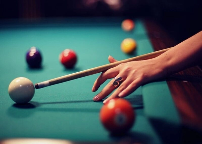 ảnh trai đẹp đánh bida