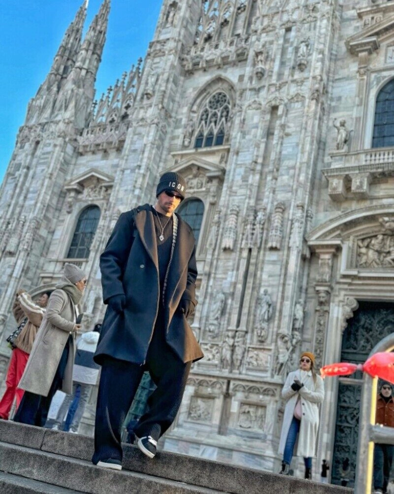 các kiểu tạo dáng chụp ảnh nam ngầu 