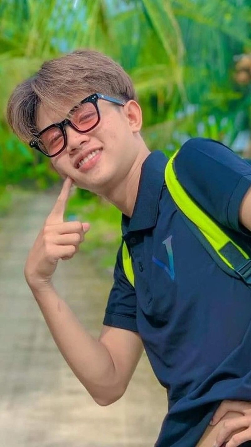 cách cười tự nhiên khi chụp ảnh nam