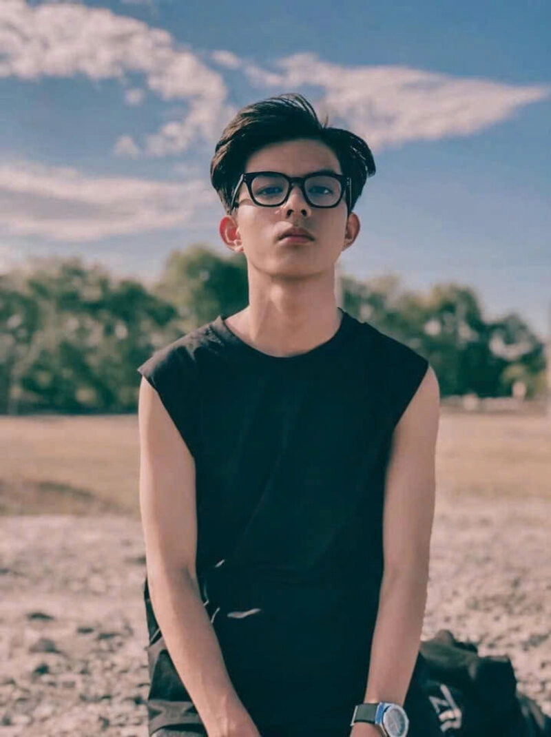 Hình ảnh nam sinh 2k9 siêu đẹp trai và body chuẩn