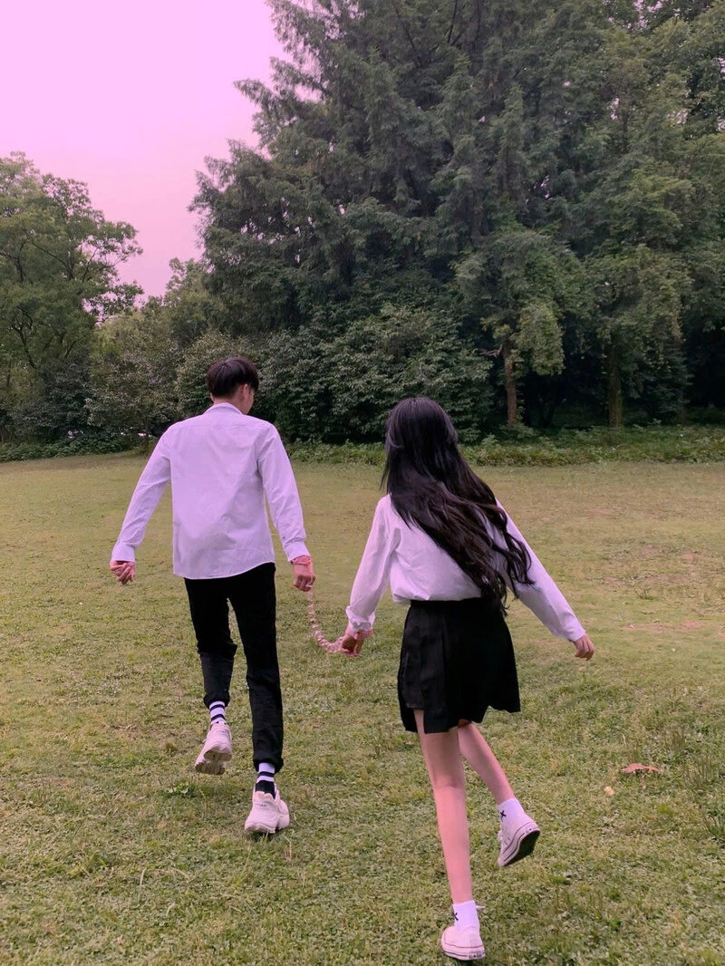 Hình nắm tay tuổi học trò tình cảm đẹp