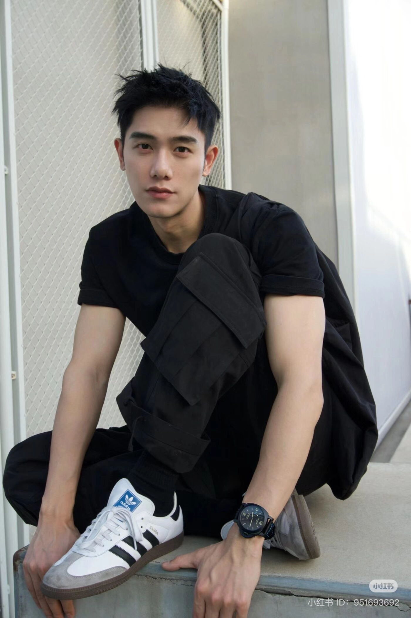 tạo dáng chụp ảnh nam