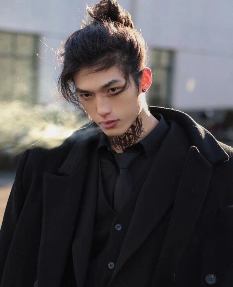 ảnh nam hút thuốc ngầu