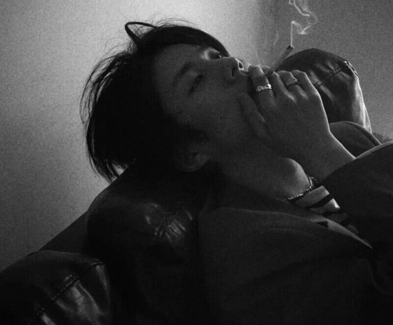 ảnh nam hút thuốc