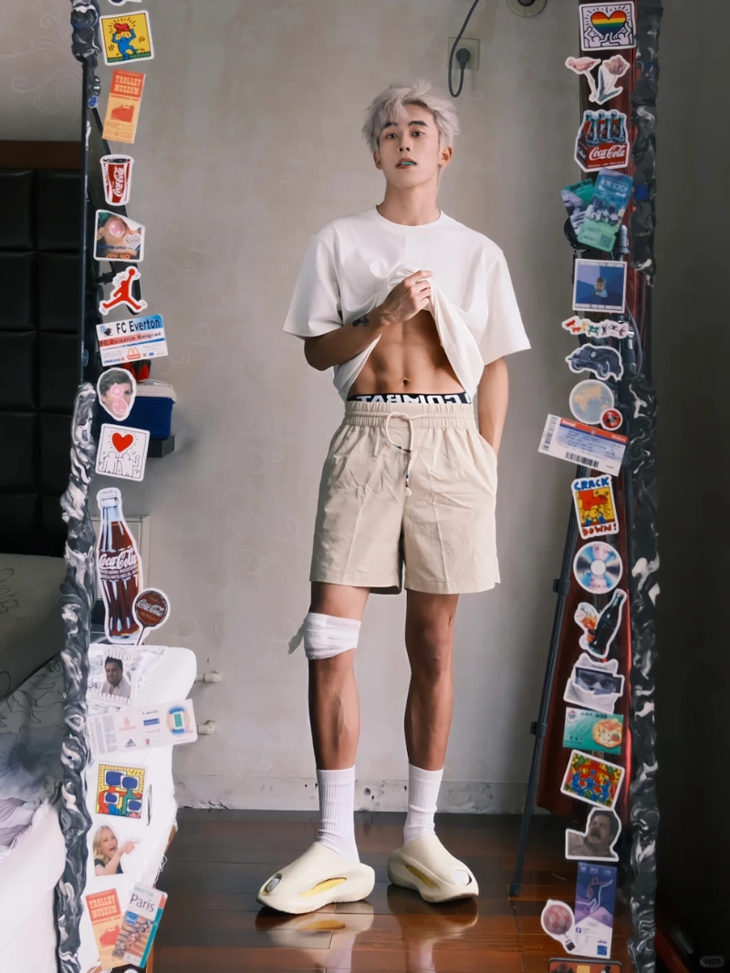 ảnh nam tóc trắng