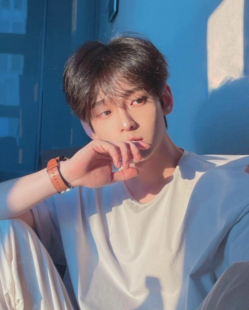 ảnh trai 20 tuổi