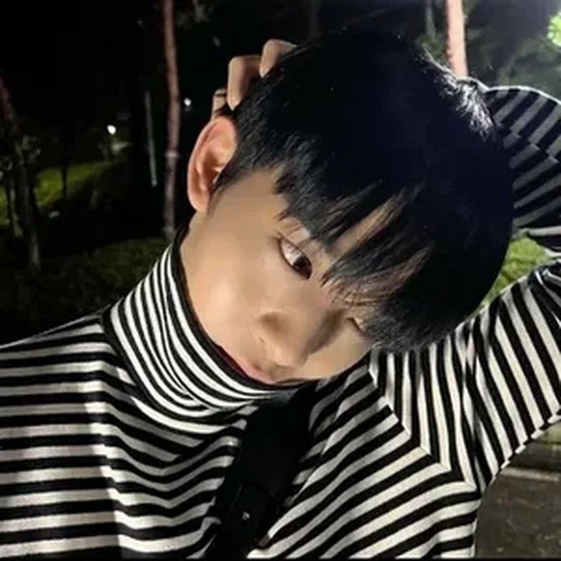 Hình ảnh trai đẹp 2012 với kiểu tóc undercut đầy cá tính 
