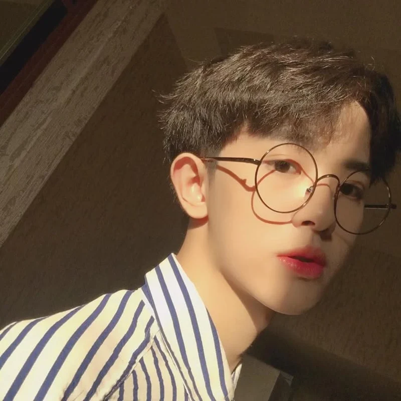 Ảnh trai đẹp 2012 với phong cách thời trang nam tính