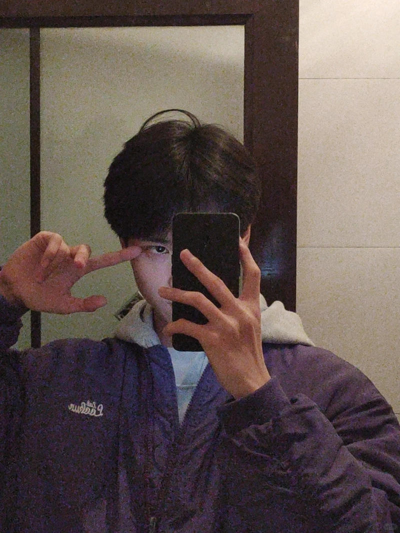 ảnh trai đẹp ôm mèo