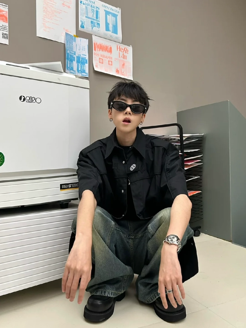 ảnh trai đẹp áo đen