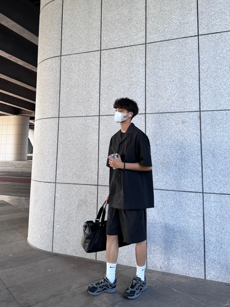 ảnh trai đẹp áo đen