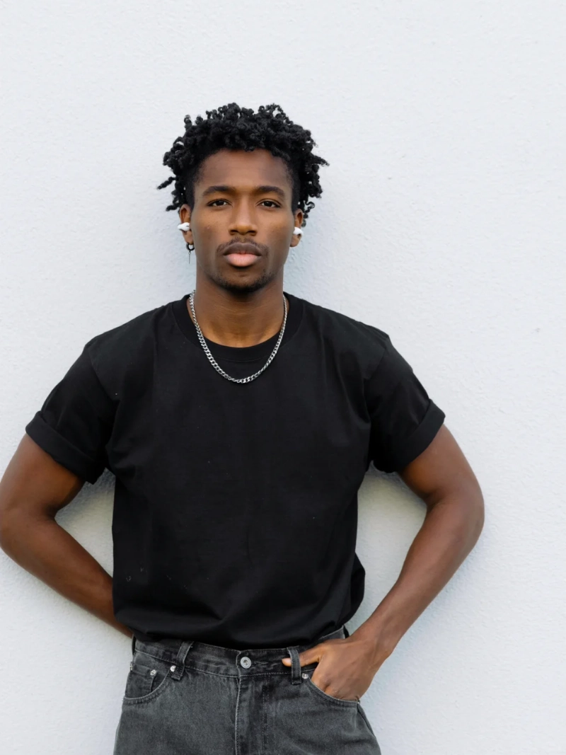 ảnh trai đẹp áo đen