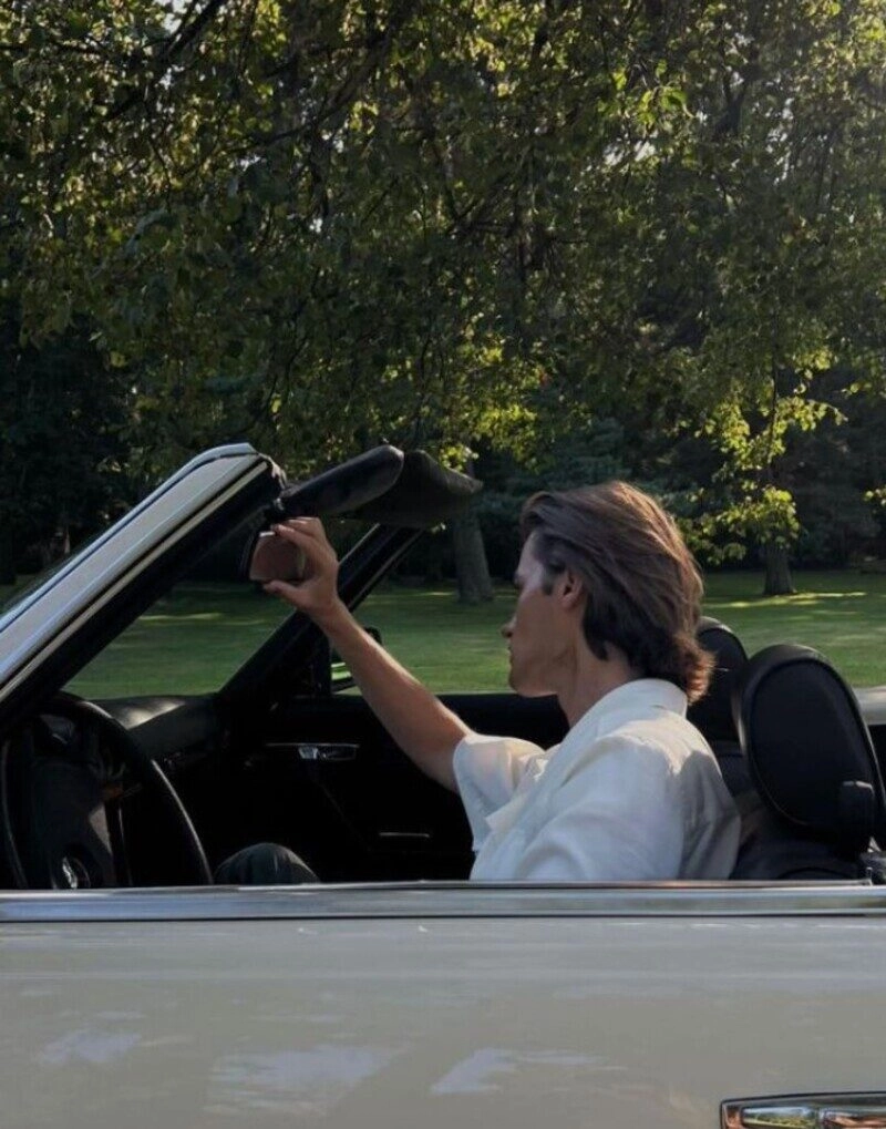 ảnh trai đẹp lái xe hơi