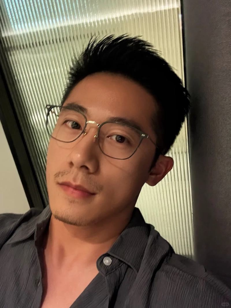 ảnh trai đẹp tuổi 50