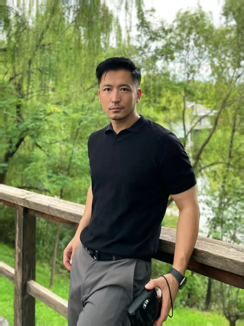 ảnh trai đẹp tuổi 50