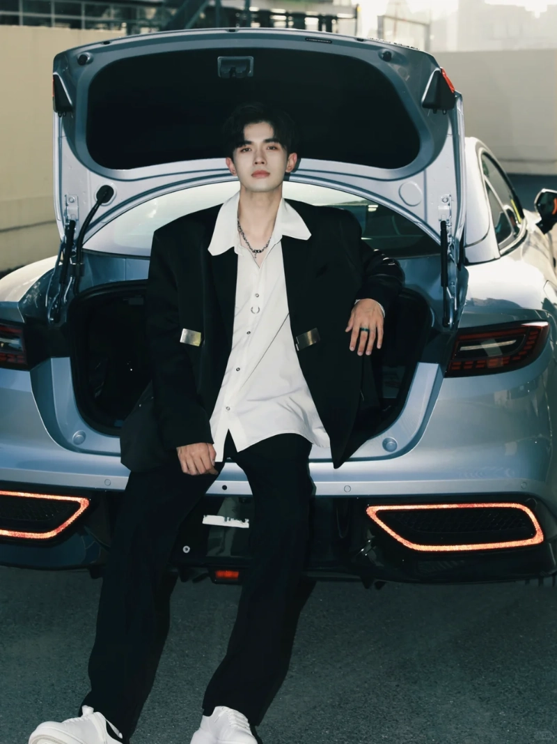 ảnh trai đẹp và siêu xe