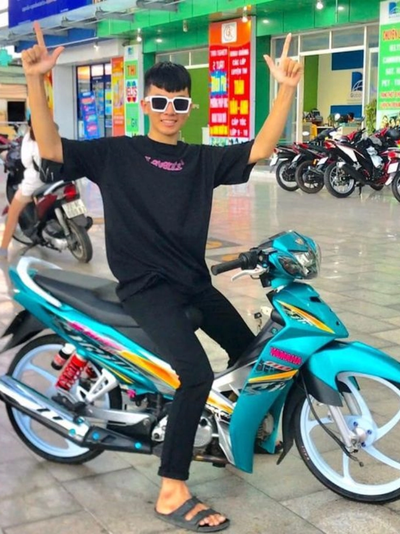 ảnh trai đẹp và siêu xe