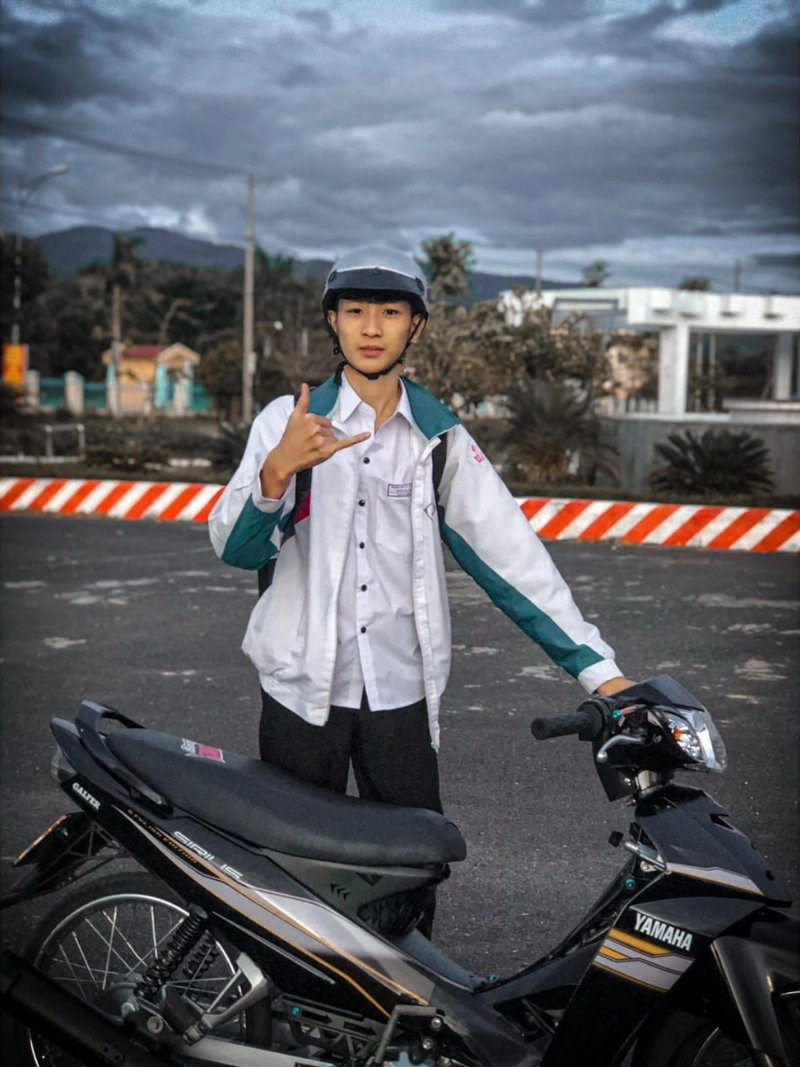 ảnh trai đẹp và siêu xe