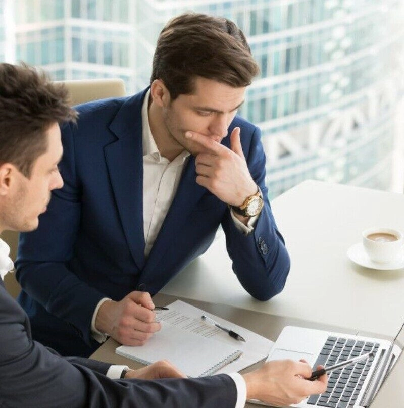 chụp ảnh nam doanh nhân