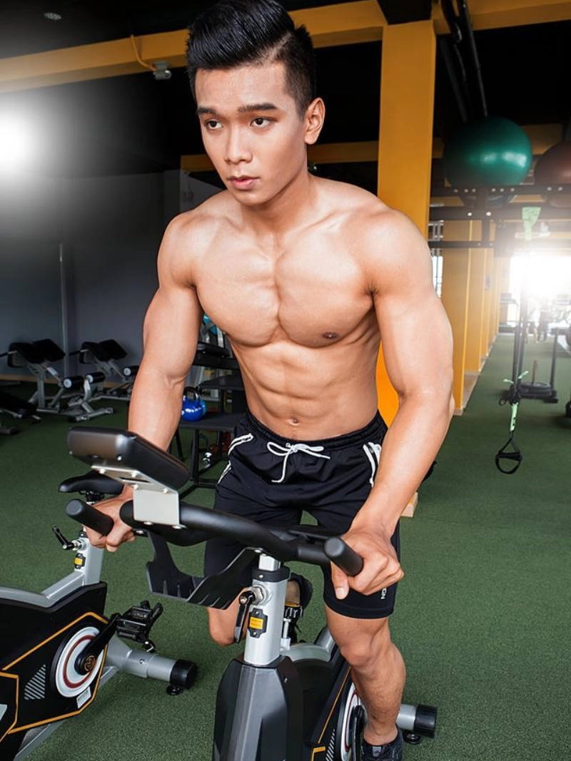 hình ảnh trai đẹp tập gym
