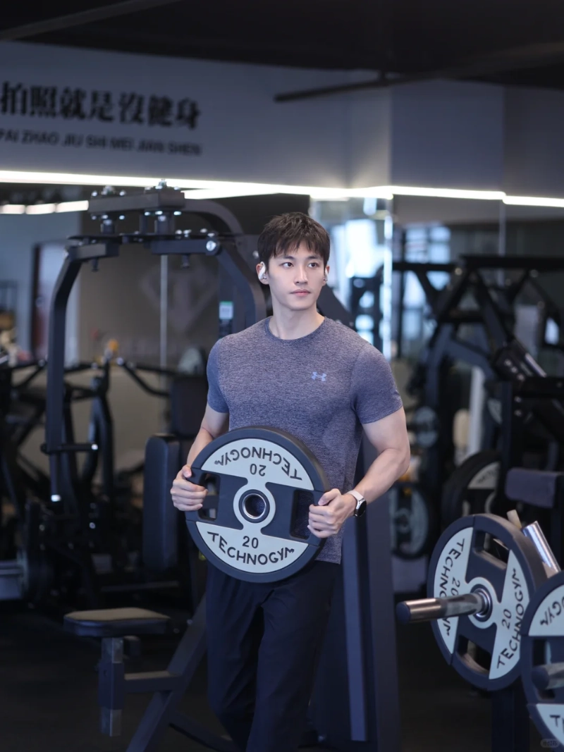 hình ảnh trai đẹp tập gym