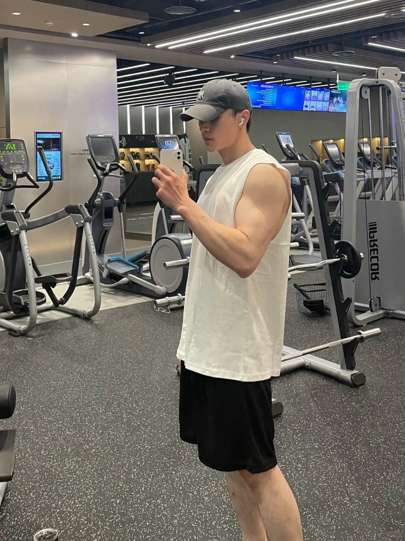 hình ảnh trai đẹp tập gym