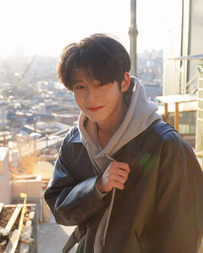 ảnh avatar nam trắng