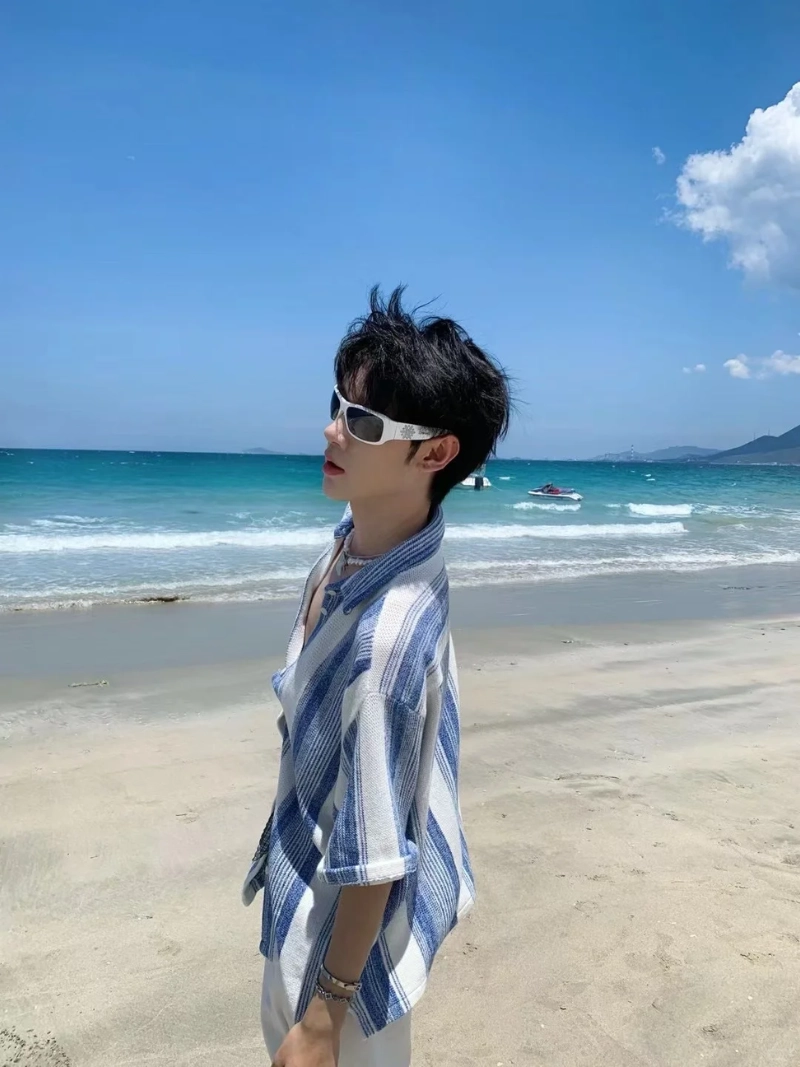 ảnh nam đi du lịch