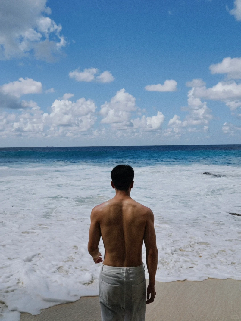 ảnh nam đi du lịch