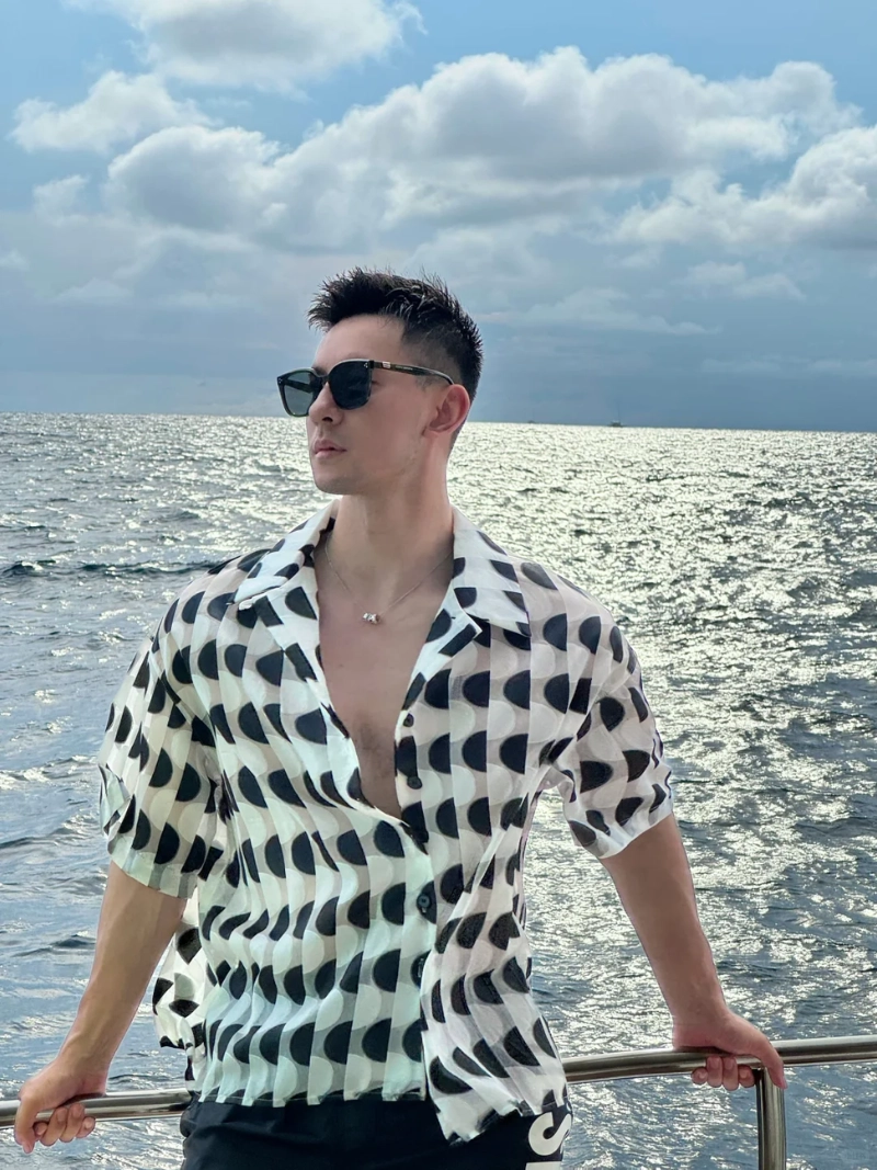 ảnh nam đi du lịch