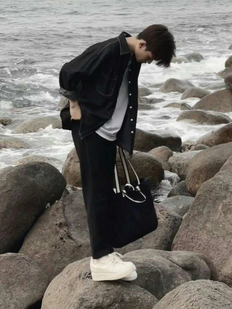 ảnh nam đi du lịch