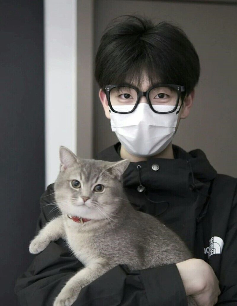 ảnh nam không thấy mặt