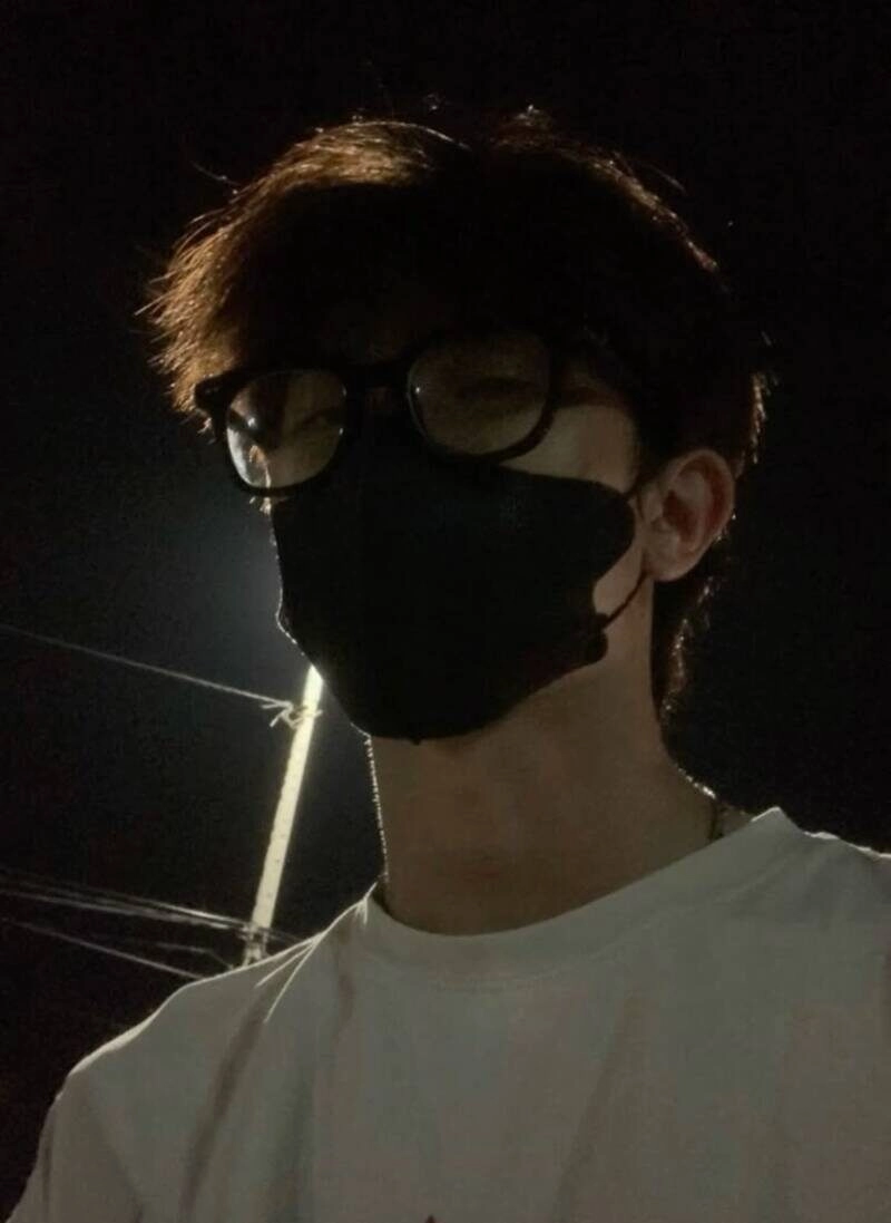 ảnh nam không thấy mặt