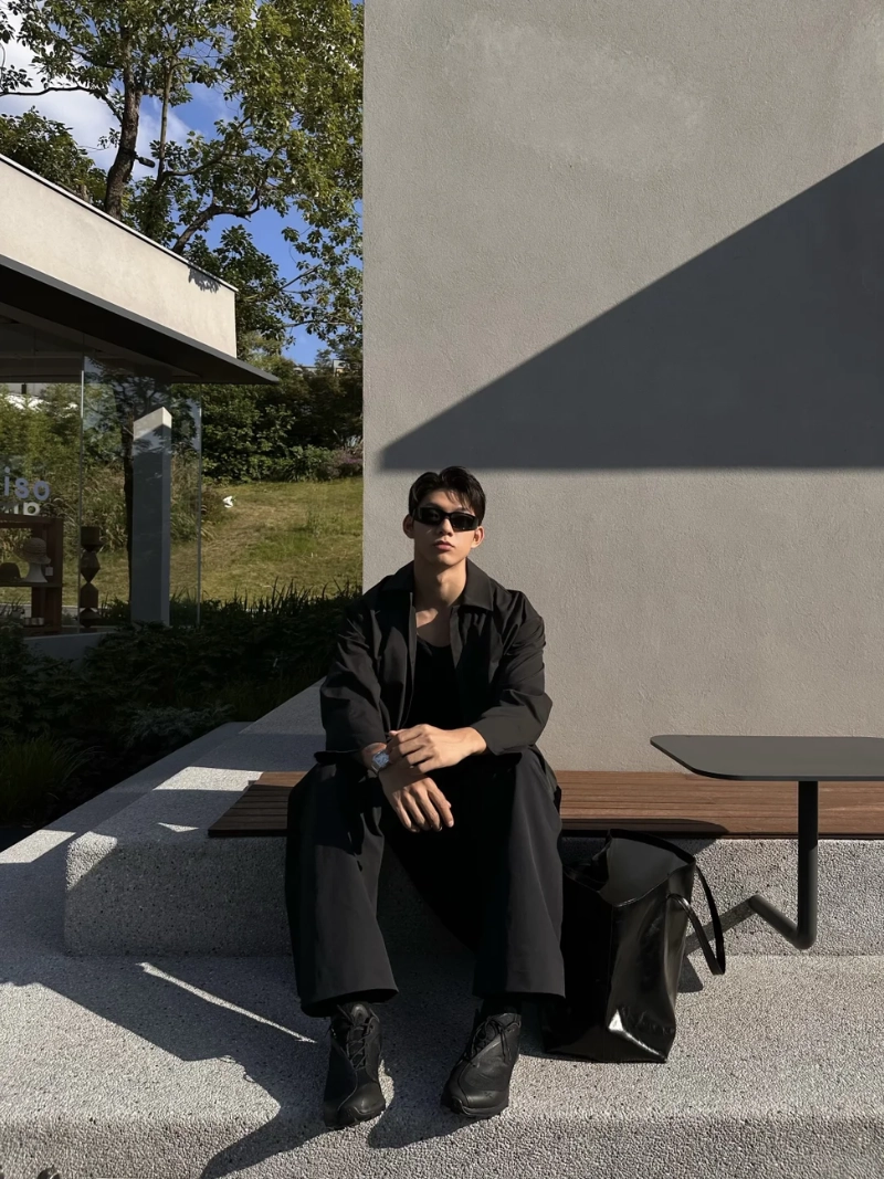 ảnh nam mặc đồ đen ngầu