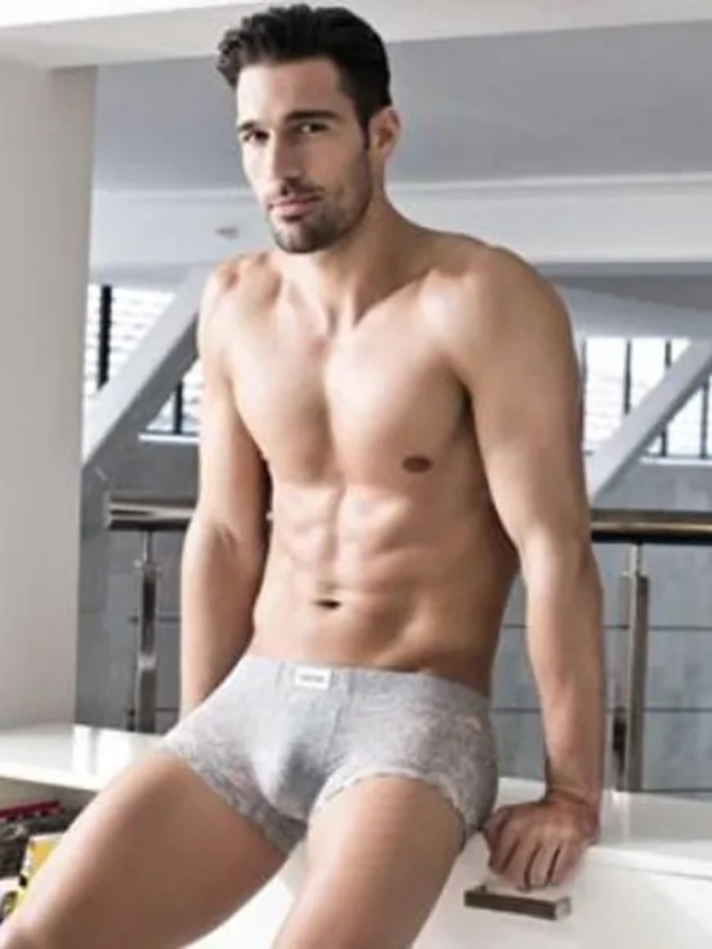 ảnh nam mặc sịp