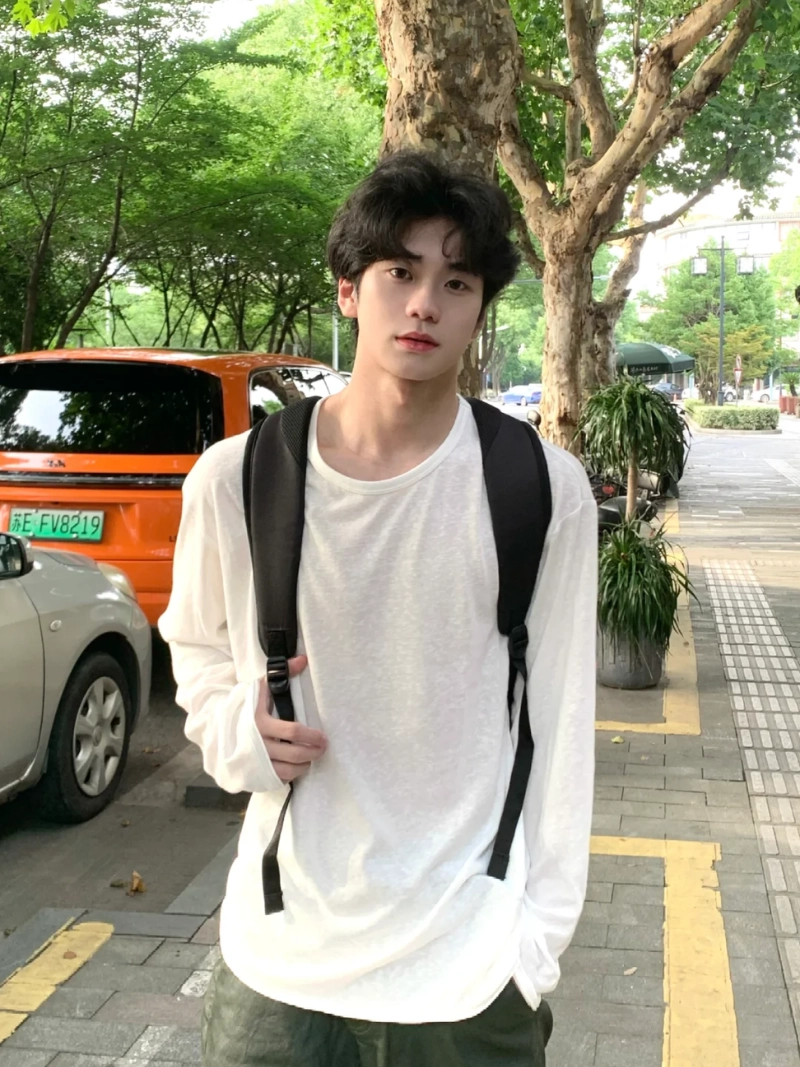 ảnh trai đẹp tóc xoăn