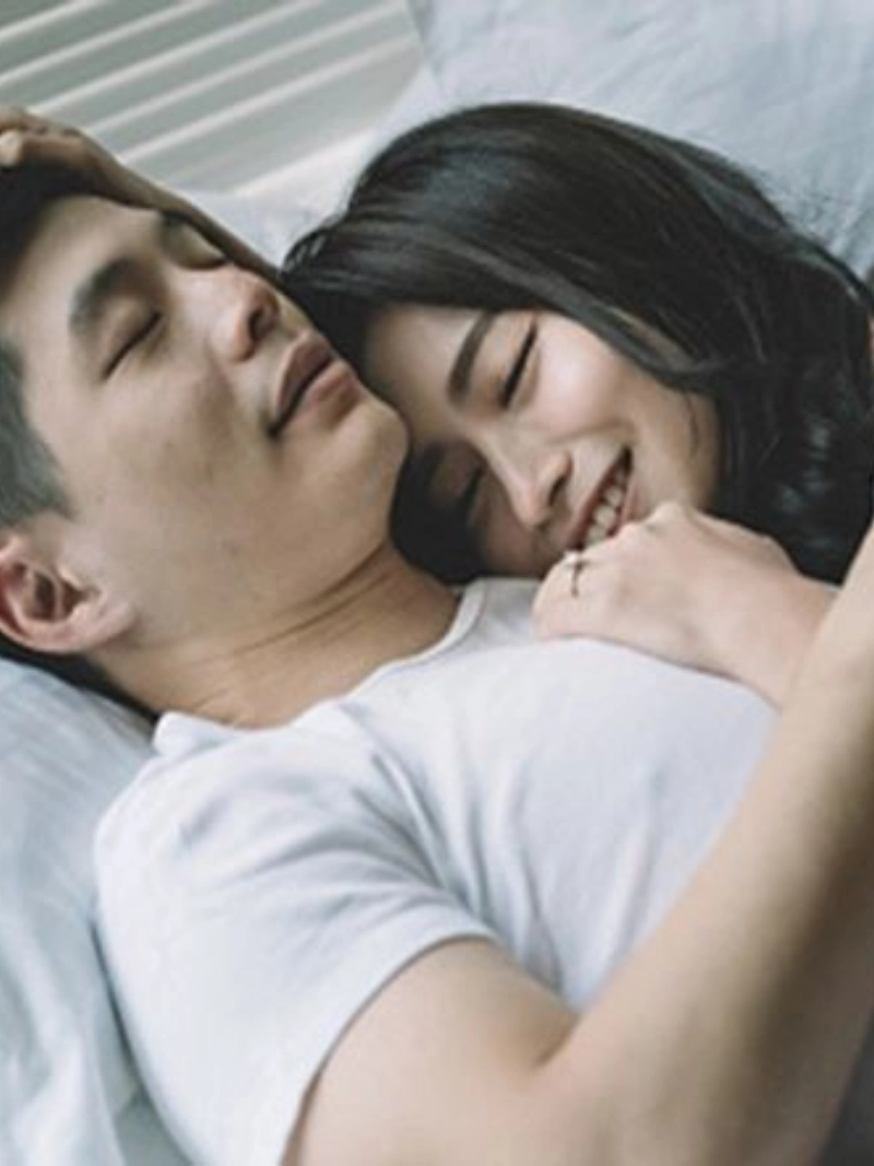 ảnh nằm với gái