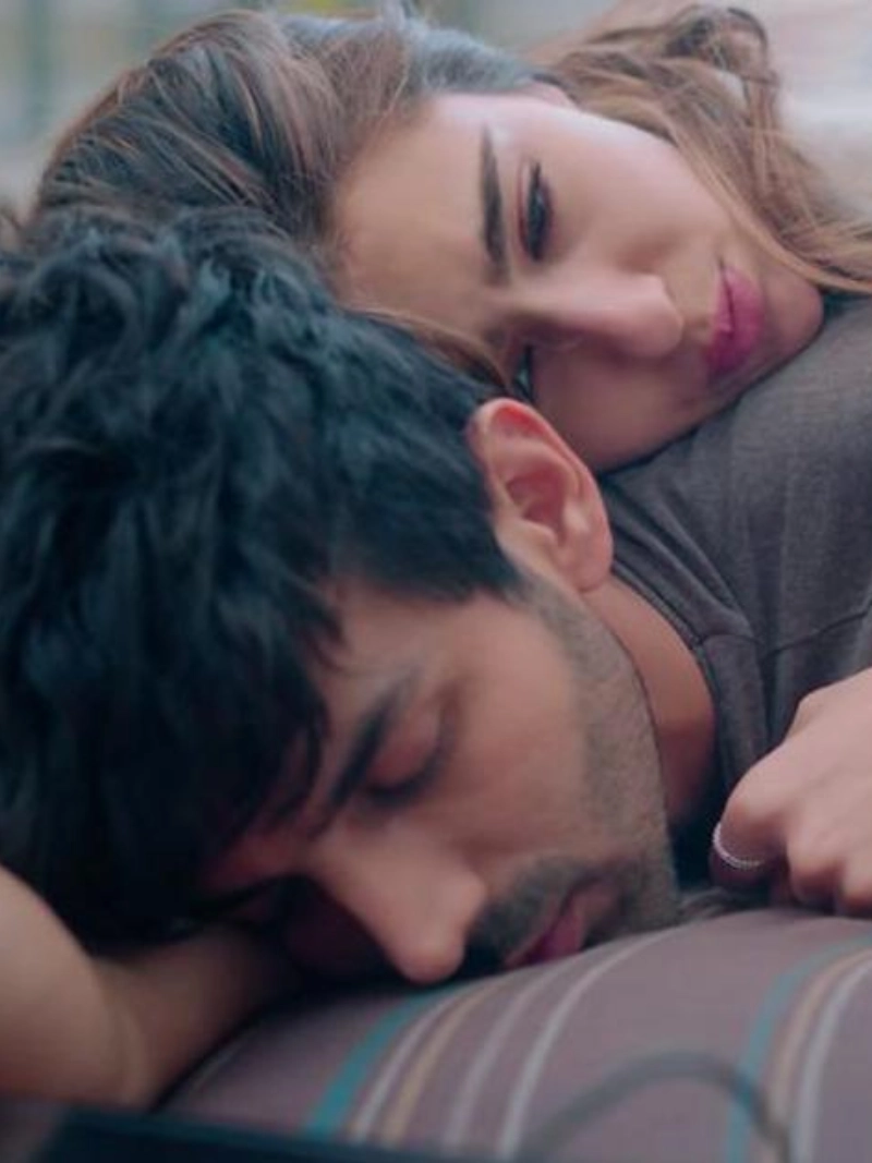 ảnh nằm với gái