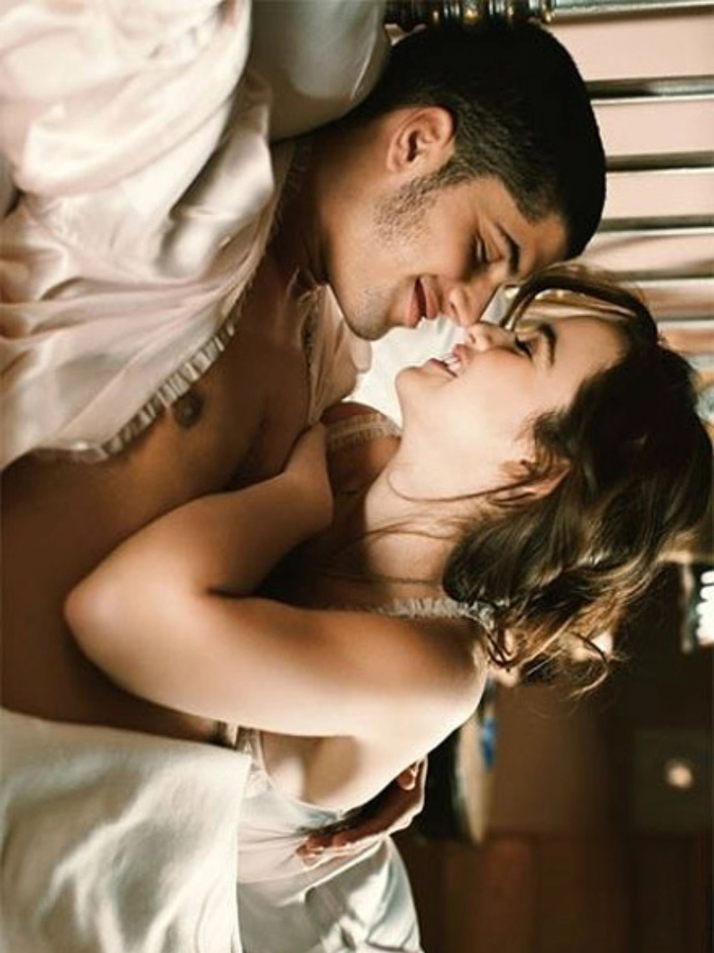 ảnh nằm với gái