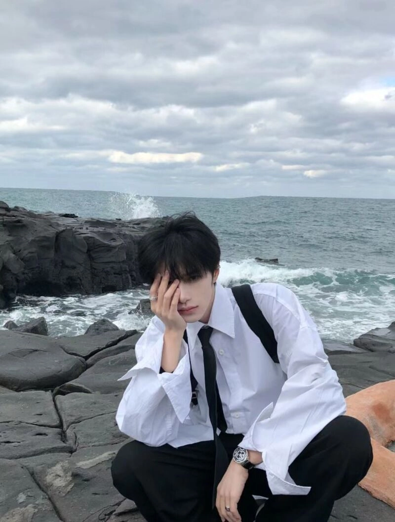 ảnh trai đẹp chụp che mặt