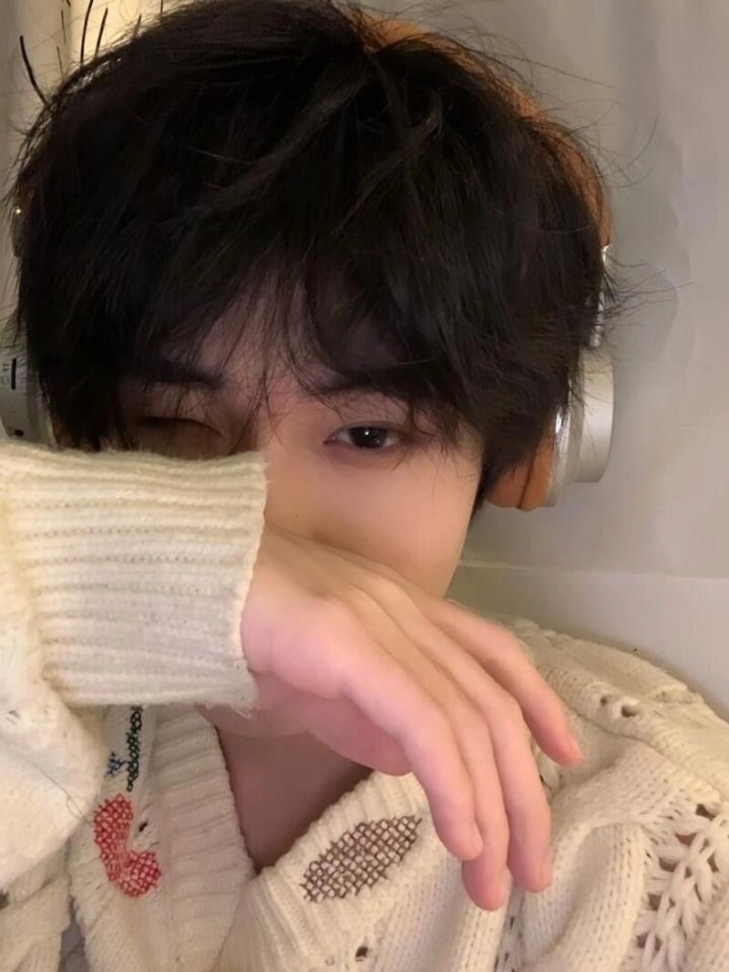 ảnh trai đẹp chụp che mặt