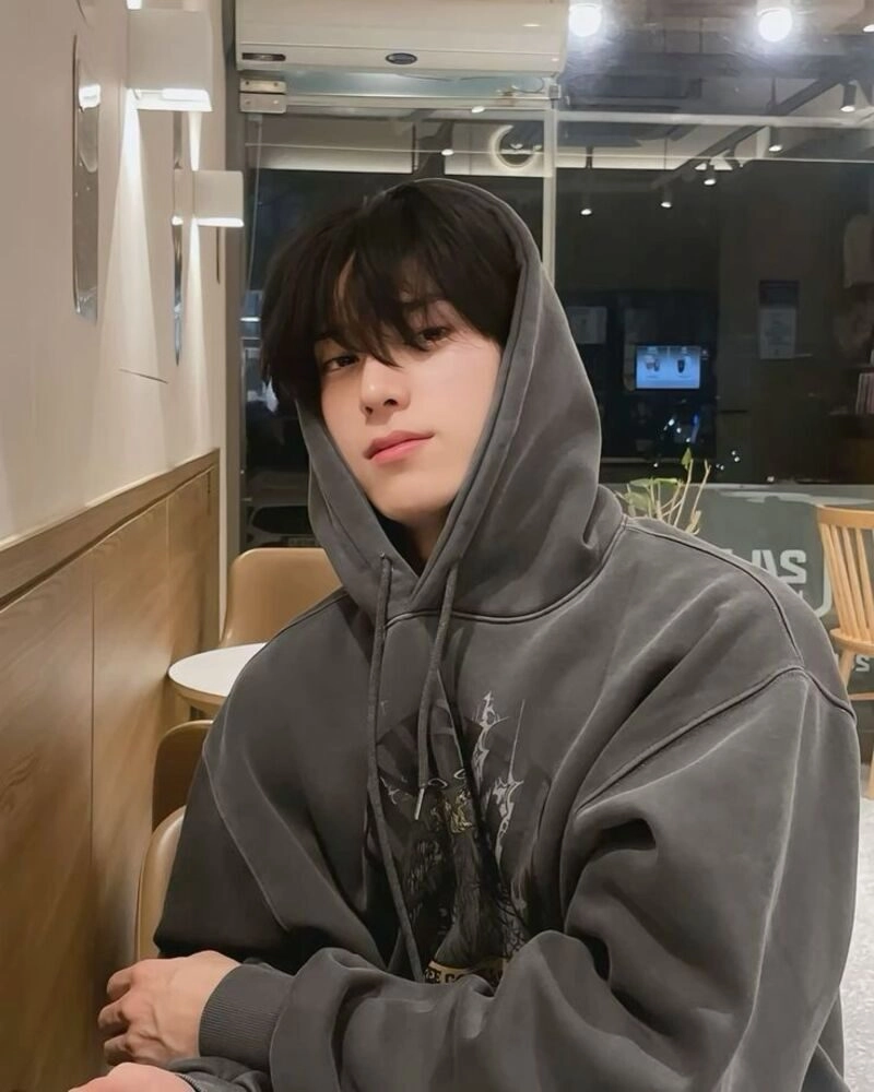 ảnh trai đẹp mặt mộc