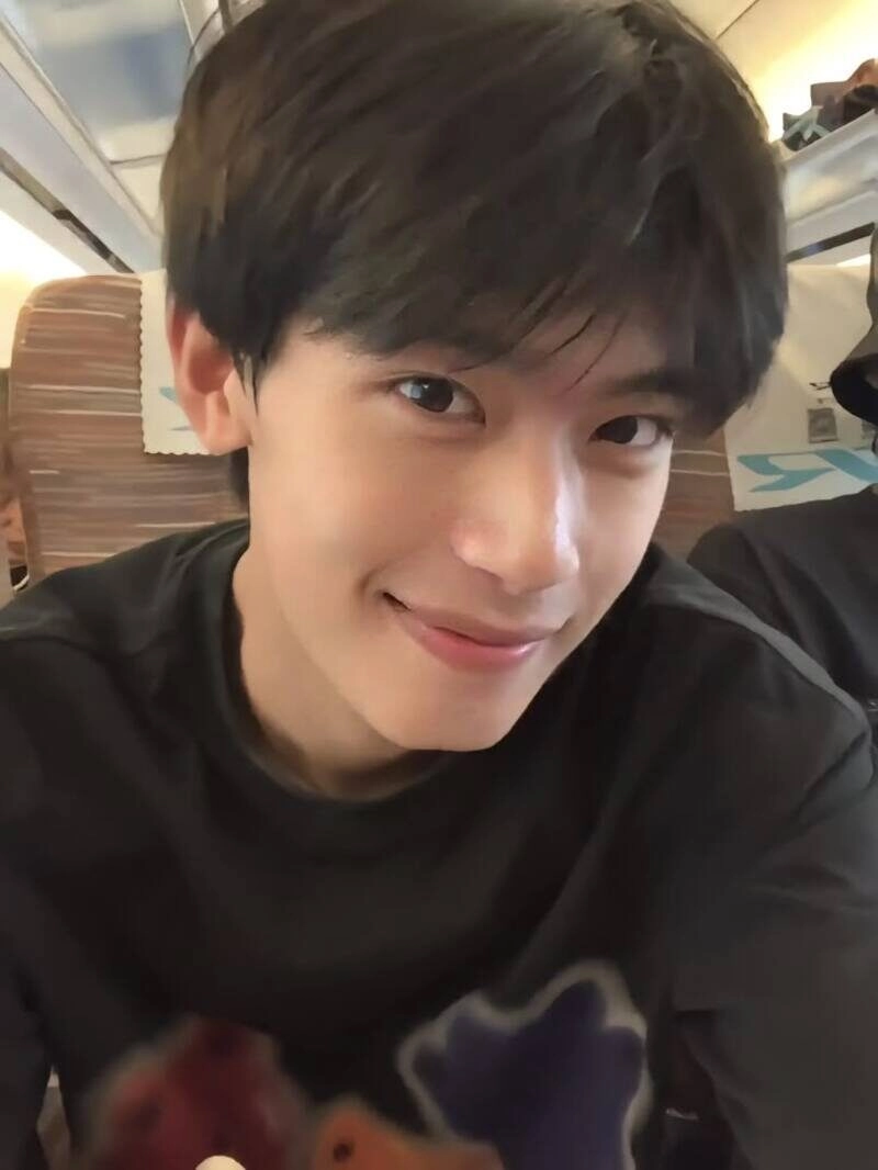 ảnh trai mặt mộc xấu