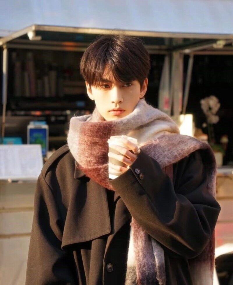 filter ảnh trai đẹp chụp bằng instagram ngoài trời